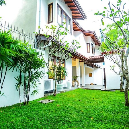 The Austin Residence By Unique Hotels Colombo Exterior photo
